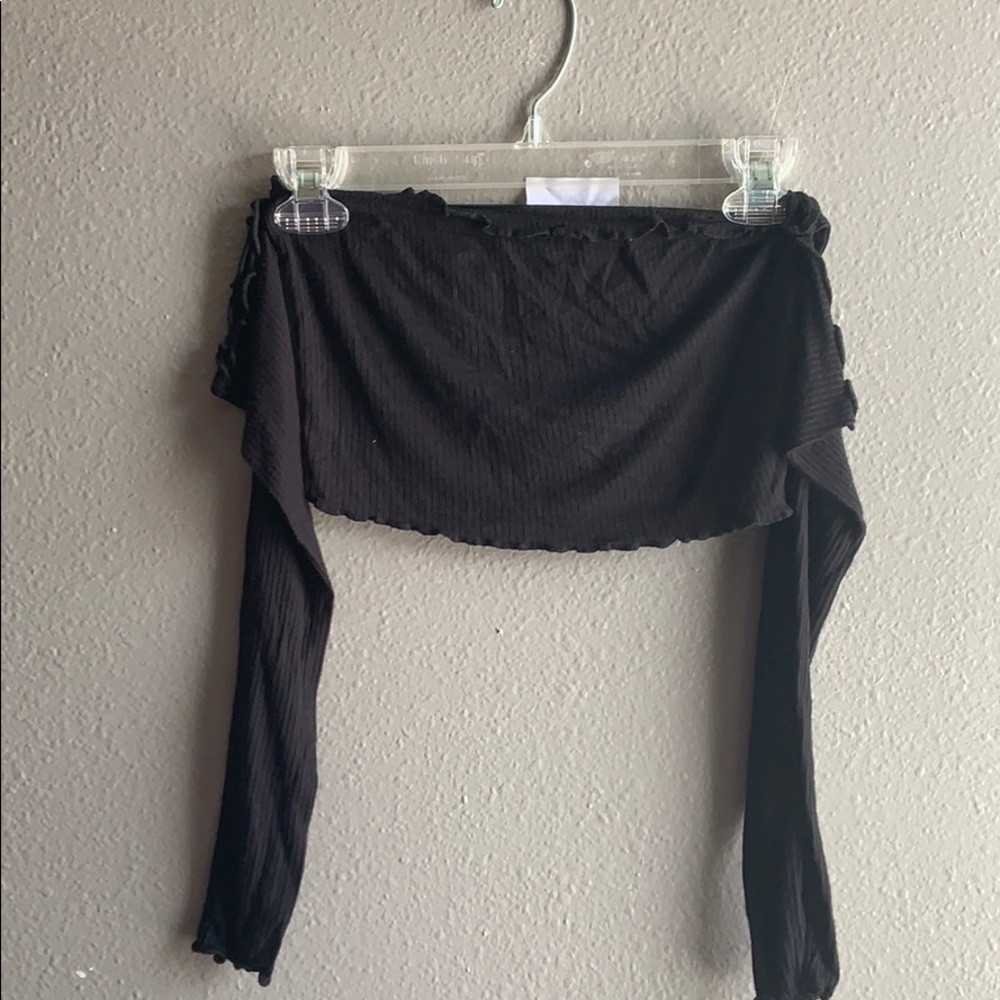 Black over shoulder crop top